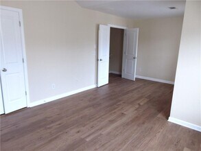 5227 Mill Way in Stone Mountain, GA - Building Photo - Building Photo