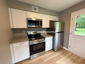 203 NW Market Pl in Lee's Summit, MO - Building Photo - Building Photo
