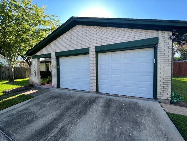 13650 Cherrydown St in Sugar Land, TX - Building Photo - Building Photo