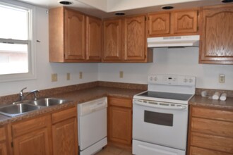 1420 Carteret Ave in Pueblo, CO - Foto de edificio - Building Photo