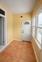 4925 W Henderson St in Chicago, IL - Building Photo - Building Photo