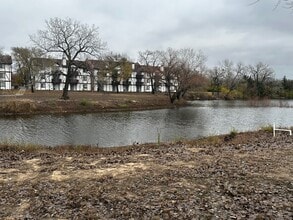 Magnolia Lake Apartments in Wichita, KS - Building Photo - Building Photo