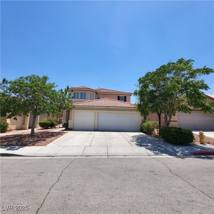 9957 Ridgehaven Ave in Las Vegas, NV - Building Photo