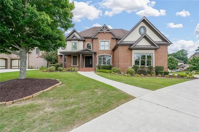 property at 2381 Walkers Glen Ln NE