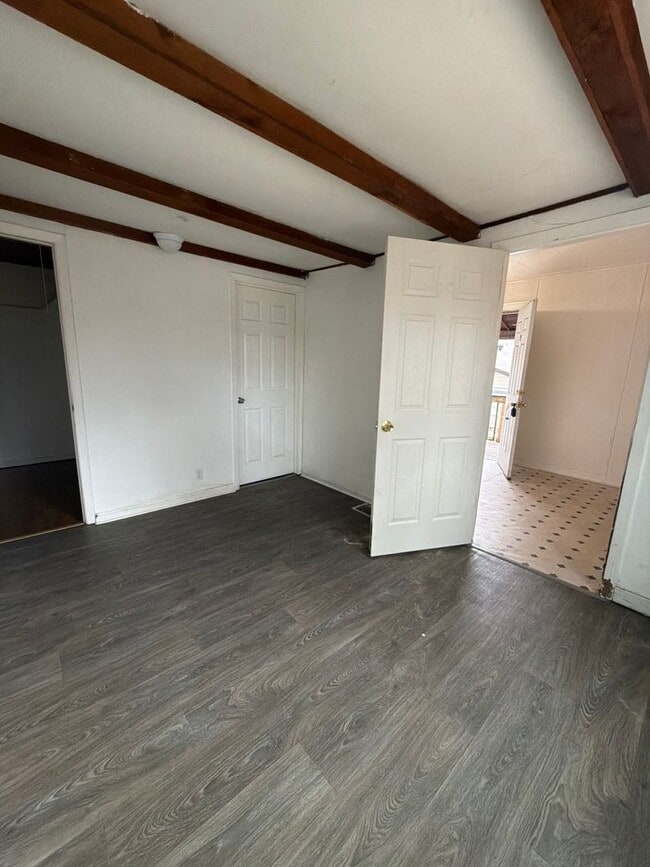 2423 Lincoln Ave in Granite City, IL - Building Photo - Building Photo