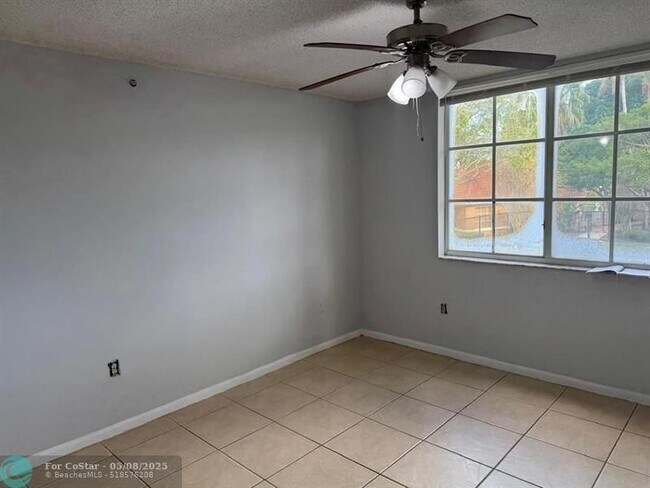4808 N State Rd 7