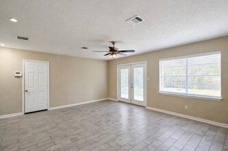 101 Lottie Ln in Friendswood, TX - Building Photo - Building Photo