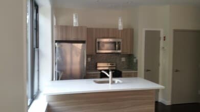 3279 33rd St in Astoria, NY - Building Photo - Building Photo
