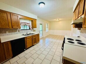 104 Cotton Hill Rd in Huntsville, AL - Building Photo - Building Photo