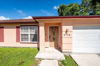 2175 SE Heathwood Cir in Port St. Lucie, FL - Building Photo - Building Photo