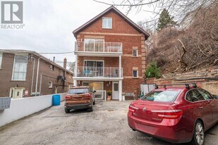 6 Garrow Ave in Toronto, ON - Building Photo