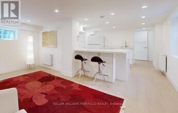 22 Pitt Ave in Toronto, ON - Building Photo - Building Photo