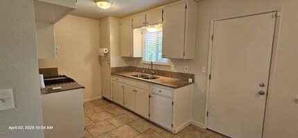 3069 Thompson Ave in Selma, CA - Building Photo - Building Photo