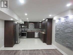 6 Venue Rd in Brampton, ON - Building Photo - Building Photo