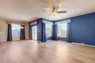 10432 Savoy Dr NW in Albuquerque, NM - Building Photo - Building Photo