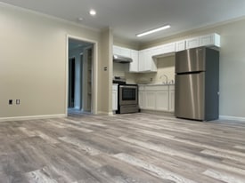 600 E University Ave in Lafayette, LA - Building Photo