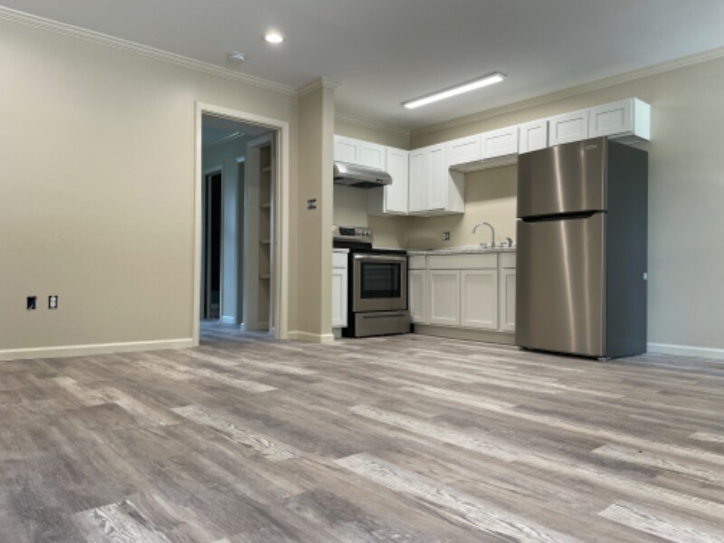 600 E University Ave in Lafayette, LA - Building Photo