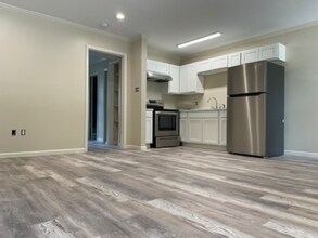 600 E University Ave in Lafayette, LA - Building Photo - Building Photo