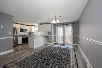 5 Gleneagle Dr in Nashua, NH - Building Photo - Building Photo