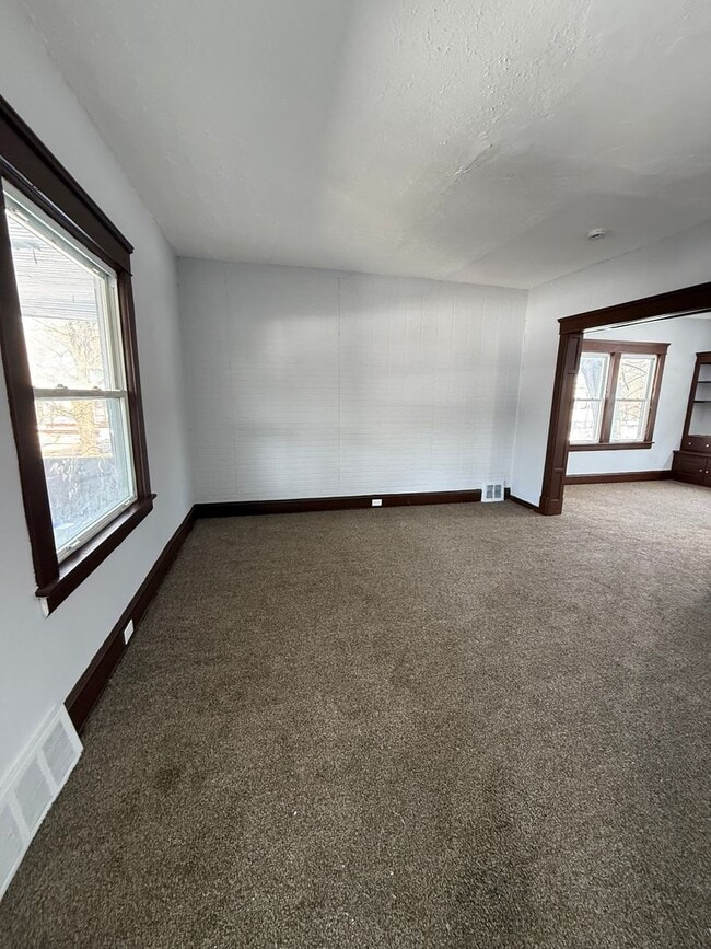 4119 E 111th St in Cleveland, OH - Building Photo - Building Photo