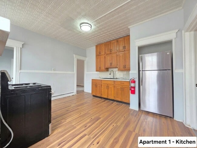 property at 8 Lincoln Ave