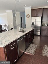 42595 Oak Pk Sq in Ashburn, VA - Building Photo - Building Photo