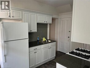 48 Sheridan St in Brantford, ON - Building Photo - Building Photo
