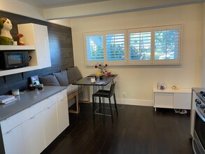 4040 Grand View Blvd, Unit 86 in Los Angeles, CA - Building Photo - Building Photo