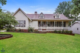 125 Jessica Dr in Sherwood, AR - Building Photo