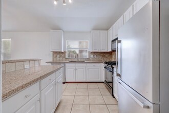 1912 Avante Dr in Cedar Park, TX - Building Photo - Building Photo