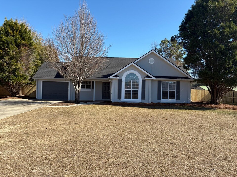 104 Colee Ct in Leesburg, GA - Building Photo