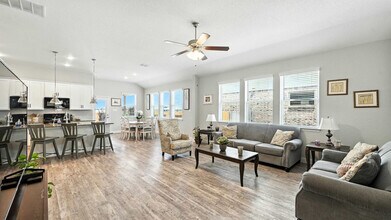 1917 Shepherd Path in New Braunfels, TX - Building Photo - Building Photo