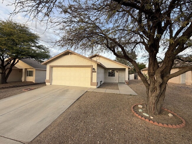 10069 E Paseo San Ardo in Tucson, AZ - Building Photo - Building Photo