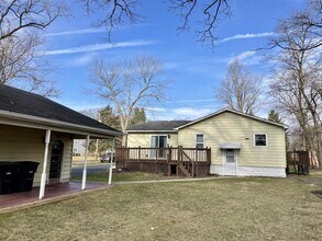 913 W 8th St in Hobart, IN - Building Photo - Building Photo