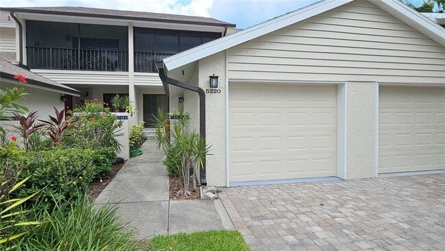 property at 5220 Landings Blvd
