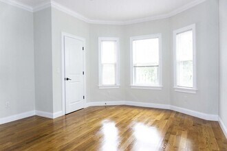 8 Robeson St in Boston, MA - Building Photo - Building Photo