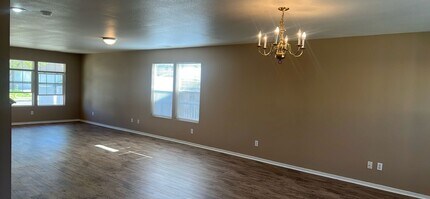 1133 Pinnacle Dr in Merced, CA - Building Photo - Building Photo