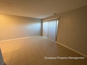 10702 E Exposition Ave in Aurora, CO - Building Photo - Building Photo