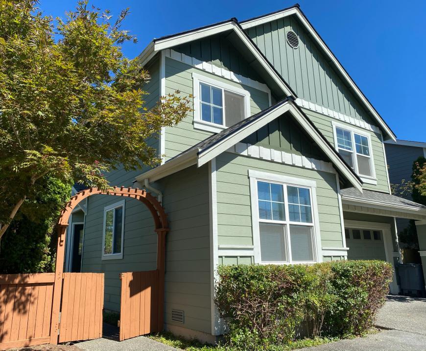 23800 SE 5th St in Sammamish, WA - Building Photo