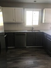 7622 Holly Grove Ct in Charlotte, NC - Building Photo - Building Photo