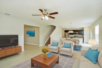 4073 SW Jaqust St in Port St. Lucie, FL - Building Photo - Building Photo