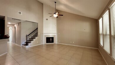 208 Forest Peak Way in Montgomery, TX - Building Photo - Building Photo