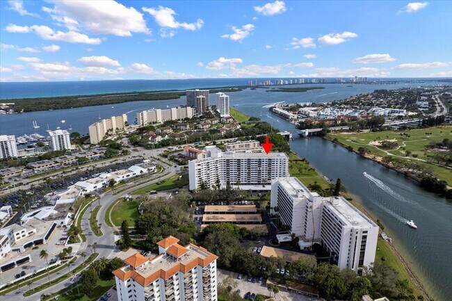 property at 336 Golfview Rd