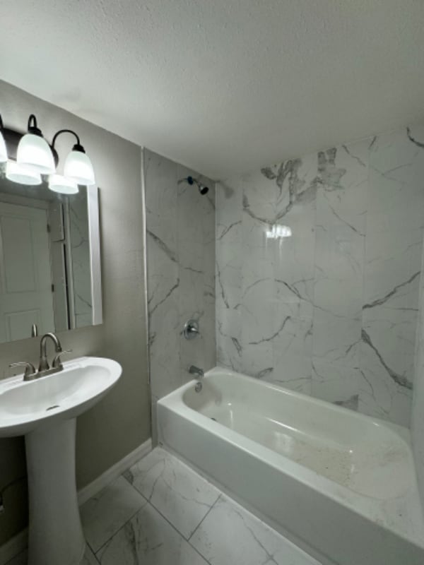 4020 N Scenic Hwy in Lake Wales, FL - Foto de edificio - Building Photo