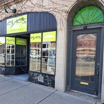 902 Main St in Buffalo, NY - Building Photo