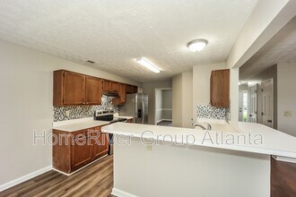 8432 Cedar Creek Ridge in Riverdale, GA - Building Photo - Building Photo