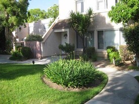 18501 Mayall St in Los Angeles, CA - Building Photo