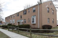 6235 Wilson Blvd in Falls Church, VA - Foto de edificio - Building Photo