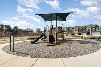 3233 Lilac Grove Dr in Charlotte, NC - Building Photo - Building Photo