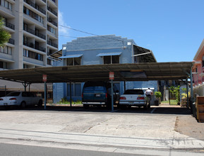 731 Hausten St in Honolulu, HI - Building Photo - Building Photo